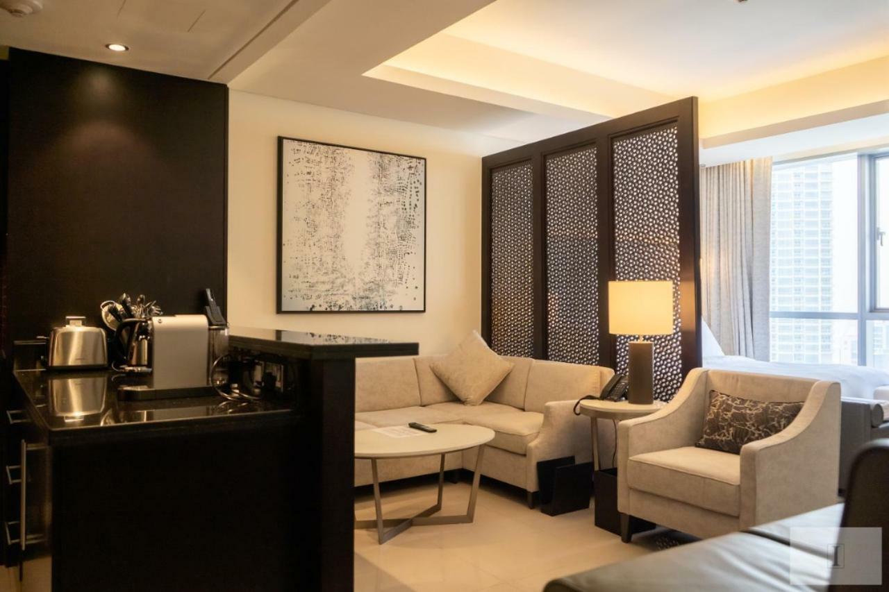 In The Address Downtown Apartment